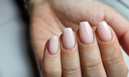 HNT Nails : Institut de beauté à Saint-Maximin