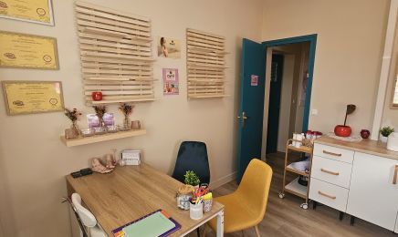 Douceur dans l’âme (Jennifer Esthéticienne, socio-estheticienne, réflexologue) : Manucure à Tarbes