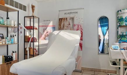 Muriel Esthetique  : Manucure à Perpignan