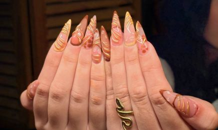 Nails Julia studio  : Manucure à Six-Fours-les-Plages