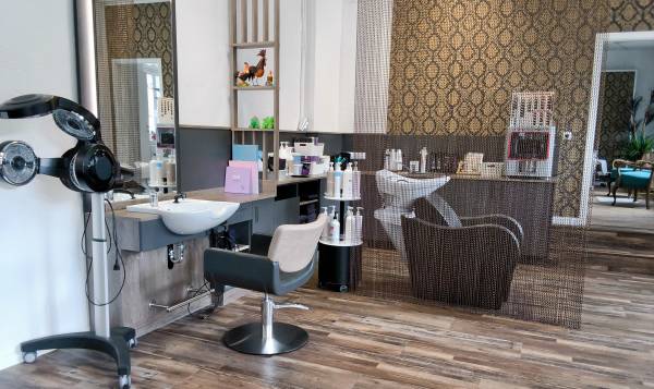 Hairstyling Hahnekamm 