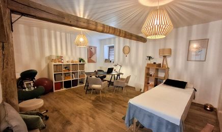 Naturopathe Caroline Favre : Institut de beauté à Borest