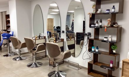 L’instant Hair  : Coiffeur à Saint-Chef