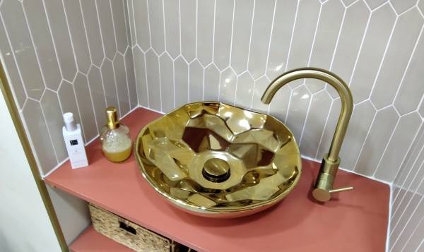 Divines institut - LPG - Drainage Lymphatique - Soins du visage - Pose Américaine - Ongles