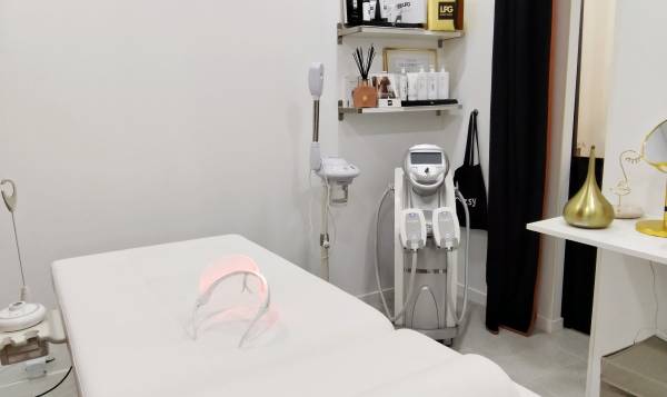 Divines institut - LPG - Drainage Lymphatique - Soins du visage - Pose Américaine - Ongles