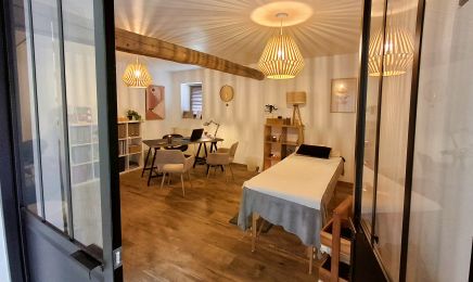 Naturopathe Caroline Favre : Institut de beauté à Borest