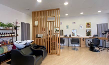 Camille Coiffure  : Coiffeur à Fillière