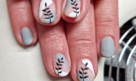 Va'Nails   : Institut de beauté à Oinville-sur-Montcient