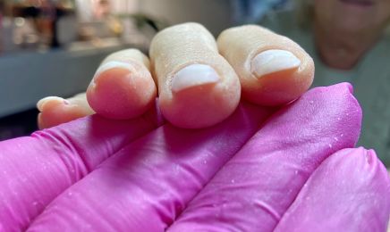 Des ongles et du style : Manucure à Saint-Romain-le-Puy