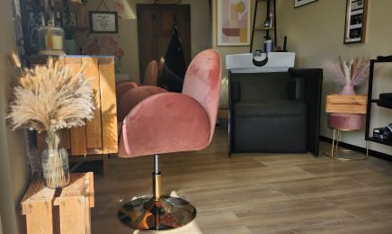 M L'Atelier By Julie : Institut de beauté à Banville