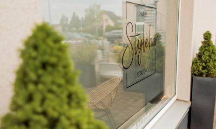 Stylebar Hairstudio : Friseur in Hoyerswerda