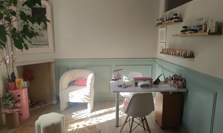 Beauté Claire : Manucure à Bordeaux