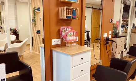 Aux couleurs du temps  : Coiffeur à Bellême