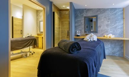 Le 05 SPA- Hôtel Les Autanes : Institut de beauté à Ancelle
