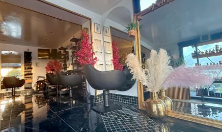 Pretty hair by Emeline : Coiffeur à Campagne-lès-Guînes