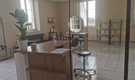 Comme chez soi : Coiffeur à Saint-Bonnet-en-Bresse