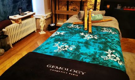 Aude Chauvelier - Massages, soins énergétiques et esthétique : Coiffeur à Chamonix-Mont-Blanc