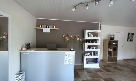 Chloe - Salon De Coiffure Mixte  : Coiffeur à Cons-la-Grandville