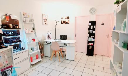 L’ile de Beauté  : Manucure à Saintes