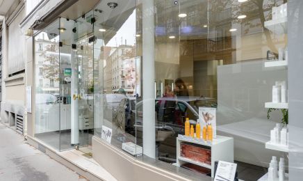 Lola Coiffure & Beauté Paris : Institut de beauté à Paris