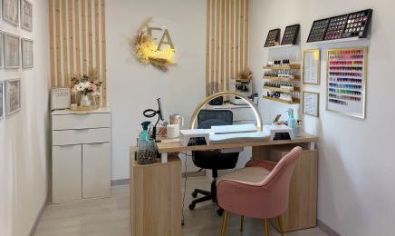 Ea Beauty / Velours Noir Ink  : Institut de beauté à Francaltroff