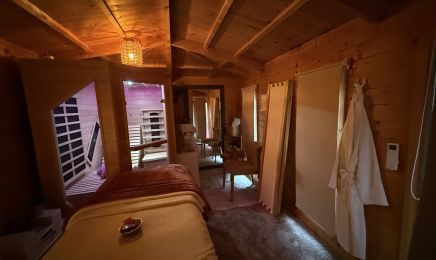 Mae Paradise : Institut de beauté à Antibes