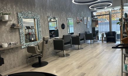 EsCo‘s Coiffeur: Kosmetikstudio in Werdohl