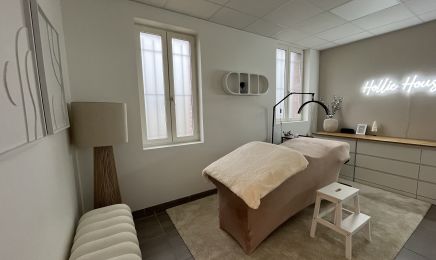 Hollie House : Institut de beauté à Sens