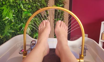 Un Rayon de Beauté - Head Spa & Cils : Manucure à La Roche-sur-Yon