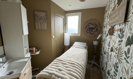 Plume de Beauté : Manucure à Aumale