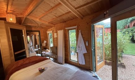 Mae Paradise : Institut de beauté à Antibes