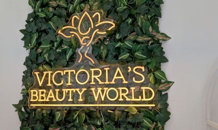 Victoria's Beauty World : Manucure à Frouzins