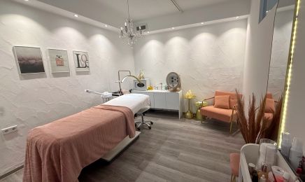 Duygu Beauty : Kosmetikstudio in Gaggenau