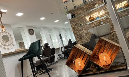 WAELS Hair & More: Kosmetikstudio in Siegen