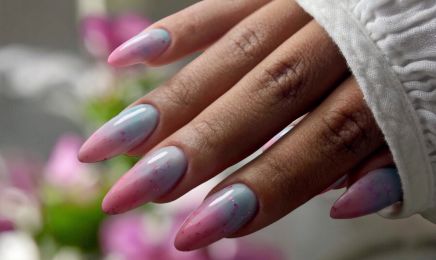 MOON NAILS (SLOWIANKA) : Manucure à Dijon
