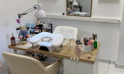 RM NAILS STUDIO : Manucure à Étampes