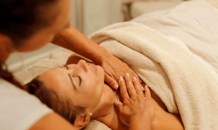 Solensa – Institut Bien-être Holistique & Beauté BIO - Manucure Ollioules : Manucure à Ollioules