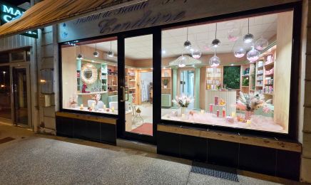 M&Vous en Beauté ( INSTITUT CENDRINE ) : Manucure à Saint-Éloy-les-Mines