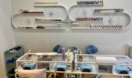 YW Manucure - Paris 10 : Institut de beauté à Paris