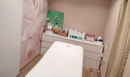 Karens Beauty : Institut de beauté à Anneville-Ambourville
