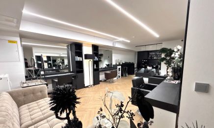 Christian von Trentini Atelier 23 : Friseur in Wiesbaden