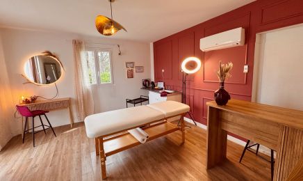 Vuedeloin Studio Makeup & Permanent : Institut de beauté à Saint-Raphaël