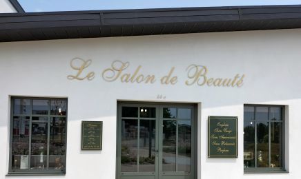 Le Salon De Beauté  : Manucure à Nueil-les-Aubiers