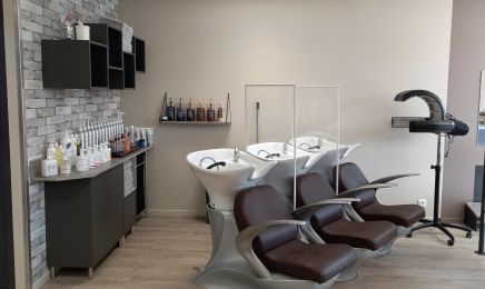NJ coiffure : Coiffeur à Les Herbiers