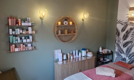 L’aquarelle institut de beauté  : Coiffeur à Le Revest-les-Eaux