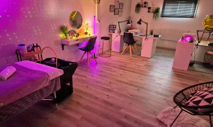 Emb’eli Nails & Spa : Manucure à Vertaizon