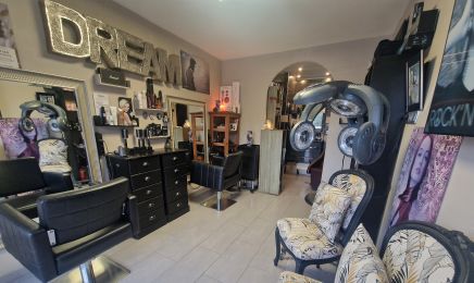 At home coiffure by Marcelia  : Barbier à Portiragnes