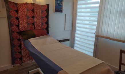Guylaine Dicembre - Réflexologie - Masseuse - Magnétiseuse - Énergéticienne : Institut de beauté à Roquebrune-sur-Argens