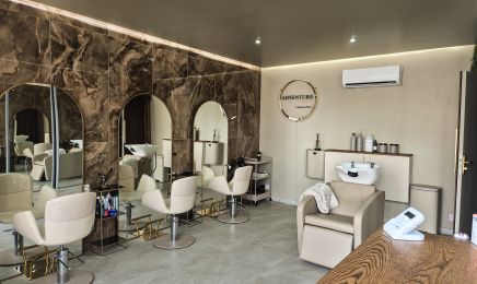 Adventure Coiffure : Coiffeur à Les Aix-d'Angillon