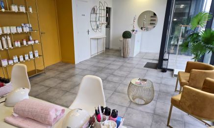 Essensual Salon et Institut - Le Bouscat : Coiffeur à Le Bouscat